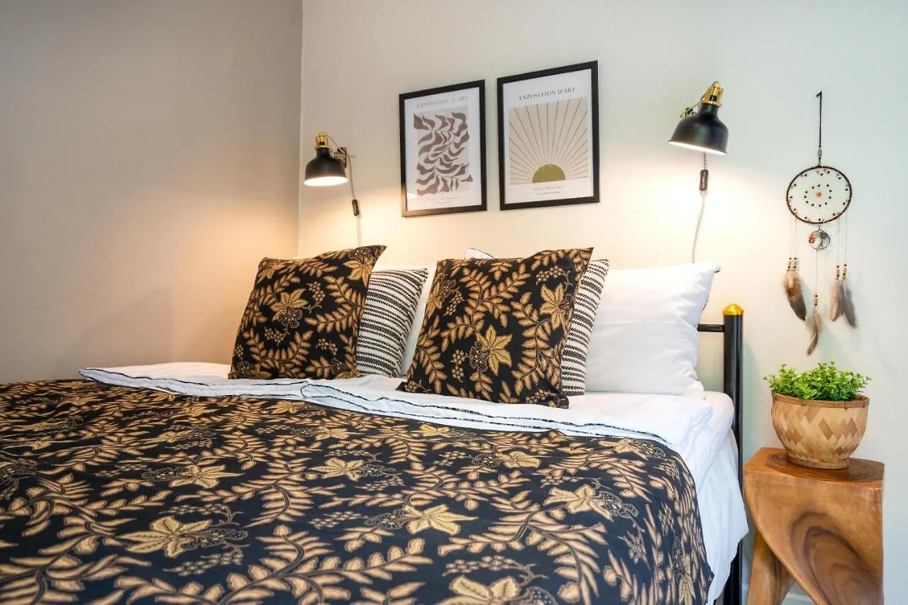 Manao Pool Villa 2 - 5 Mins Walk To The Beach Ko Lanta 0*,  Tailandia